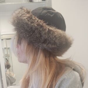 Indigo Fox Fur Cloche Hat